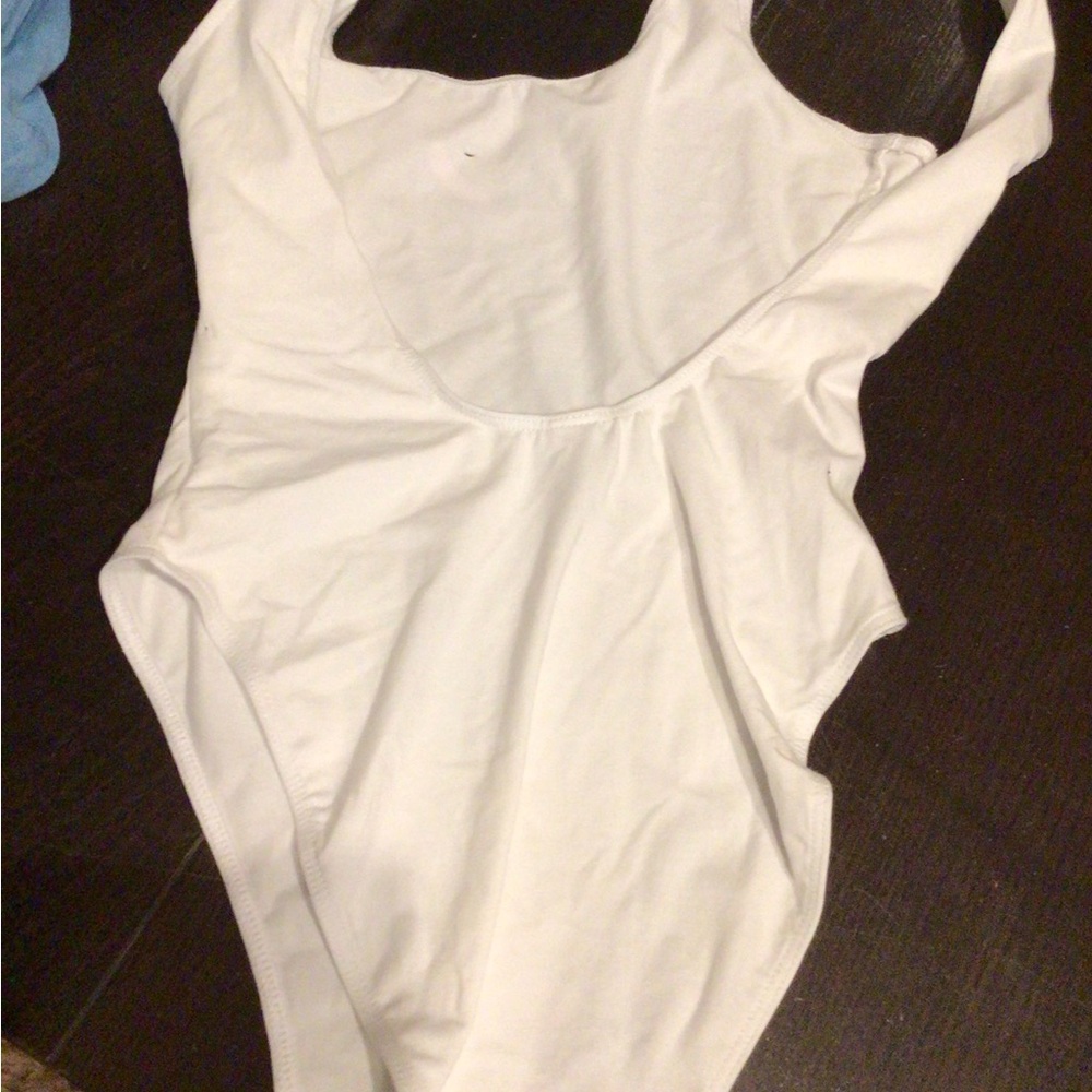 LA APPARELMCotton High-Cut Scoop Back One-Piece Bodysuit read*** White - Picture 3 of 7